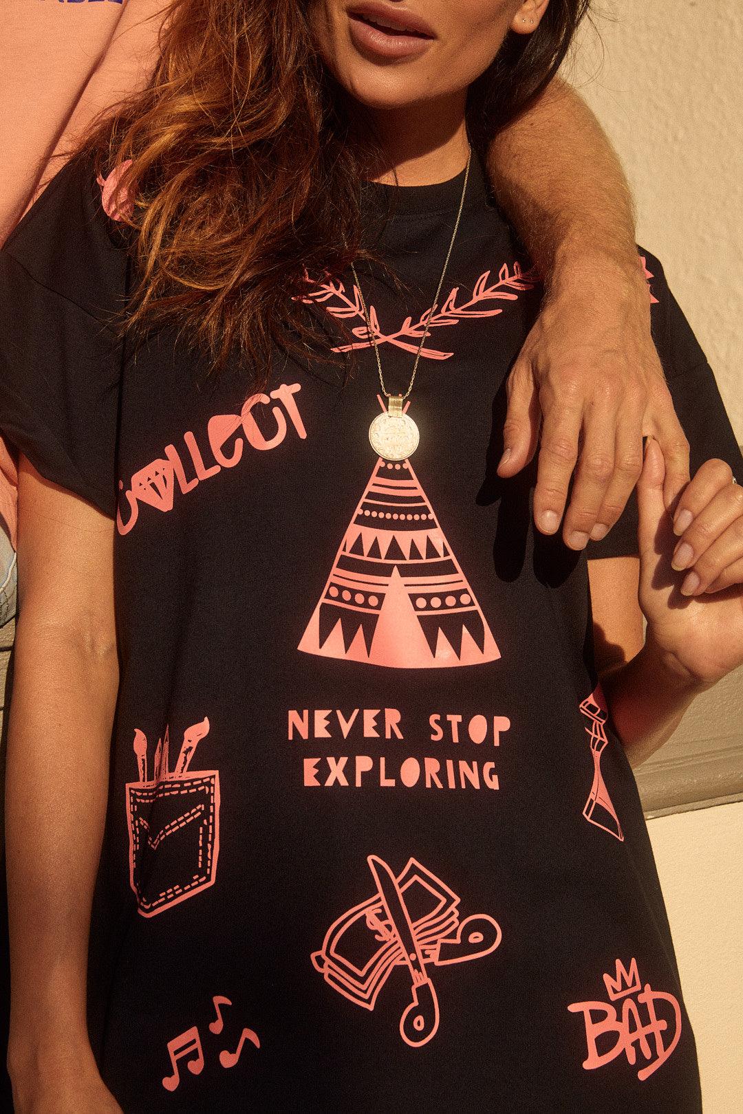 Non smettere mai di esplorare tee sovradimensionato